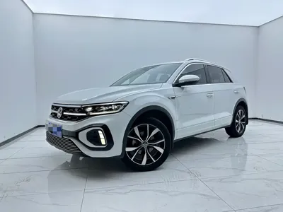 Volkswagen T-Roc · 2024 год