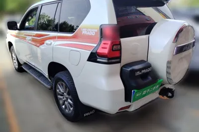 Toyota Prado 2019, 93400 км, за 281442.73 CNY