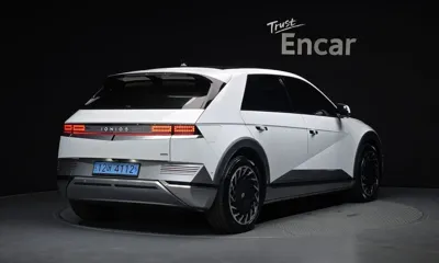 Hyundai Ioniq5 2024, 32484 км, за 999990000 KRW
