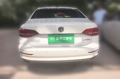 Volkswagen Lavida 2019, 40100 км, за 57733.41 CNY