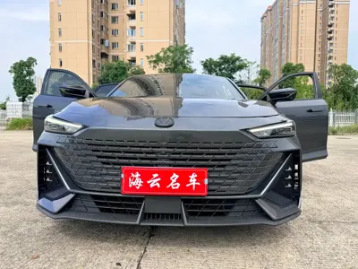 Changan UNI-V 2022, 50000 км, за 64800 CNY - фото 23