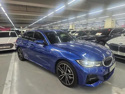 BMW 3-Series · 2021 год