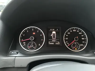 Volkswagen Tiguan 2018, 166900 км, за 43200 CNY - фото 12