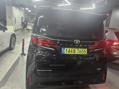 Toyota Alphard 2024, 3788 км, за 113000000 KRW