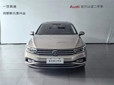 Volkswagen Magotan 2021, 48500 км, за 86000 CNY