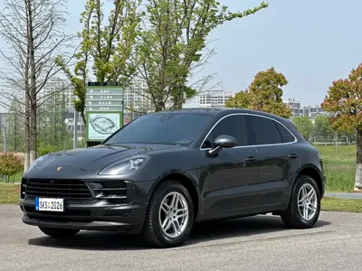 Porsche Macan · 2021 год