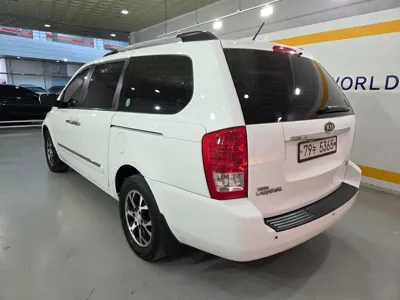 Kia Canival 2012, 215408 км, за 3400000 KRW - фото 6