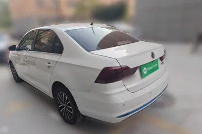 Volkswagen Santana 2016, 94500 км, за 31585.15 CNY