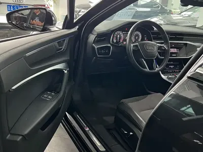 Audi A6L 2024, 27000 км, за 238000 CNY