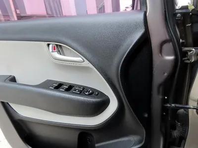 Kia Ray 2017, 212938 км, за 4000000 KRW - фото 11