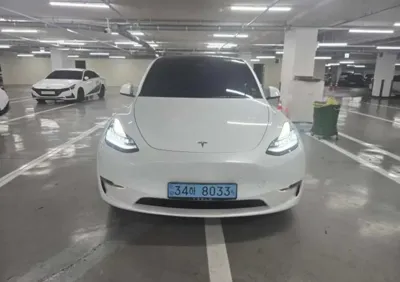 Tesla Model Y · 2022 год