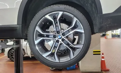 BMW X5 2025, 4416 км, за 100000000 KRW
