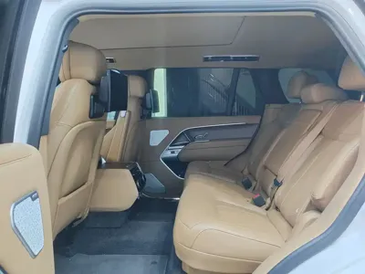 Land Rover Range Rover 2025, 50000 км, за 1237000 CNY