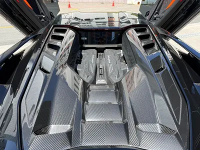 Lamborghini Revuelto 2025, 1900 км, за 933690000 KRW - фото 15