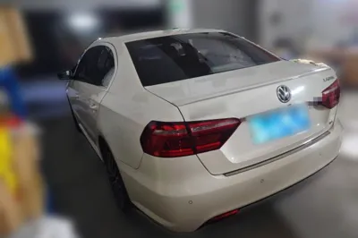 Volkswagen Lavida 2014, 147300 км, за 29734.32 CNY