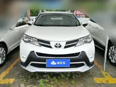 Toyota RAV4 2014, 49000 км, за 46000 CNY