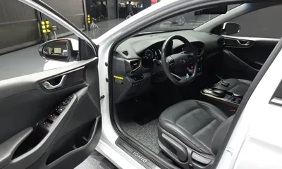 Hyundai Ioniq 2017, 117903 км, за 12900000 KRW - фото 10