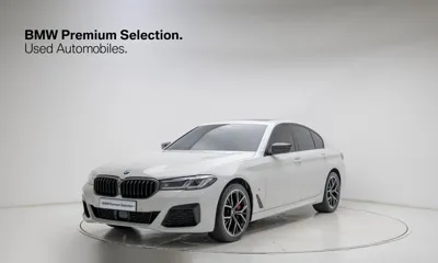 BMW 5-Series · 2022 год