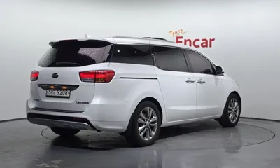 Kia Canival 2016, 188216 км, за 9200000 KRW - фото 2