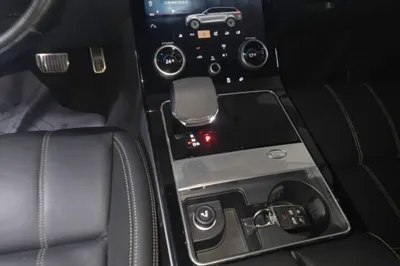 Land Rover Range Rover Velar 2021, 117400 км, за 212157.82 CNY - фото 16