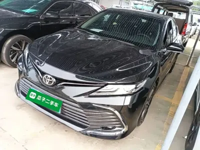 Toyota Camry · 2022 год