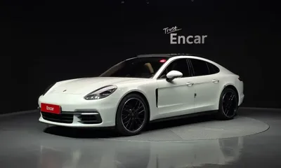 Porsche Panamera · 2018 год