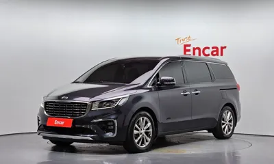 Kia Canival · 2019 год