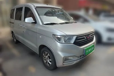 Wuling Hongguang V 2022, 28200 км, за 43010.75 CNY
