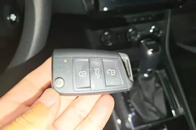 Skoda Superb 2018, 127100 км, за 49240.61 CNY - фото 9