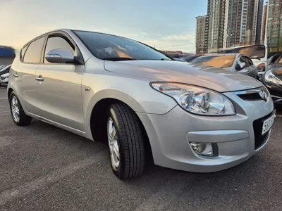 Hyundai i30 2010, 130000 км, за 3290000 KRW