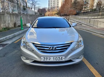 Hyundai Sonata 2014, 177000 км, за 4100000 KRW