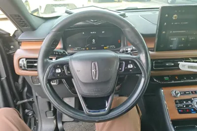 Lincoln Aviator 2020, 146900 км, за 150643 CNY - фото 18