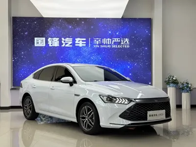 BYD Qin Plus 2022, 50000 км, за 53800 CNY