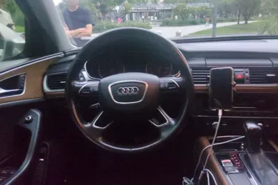 Audi A6L 2018, 407000 км, за 85443.68 CNY - фото 10
