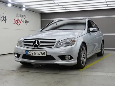 Mercedes-Benz C-Class · 2010 год