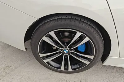 BMW 3 Series 2019, 104300 км, за 111065.22 CNY - фото 10