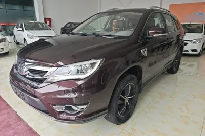 BYD S7 · 2015 год