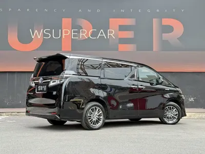 Toyota Vellfire 2021, 40000 км, за 498000 CNY