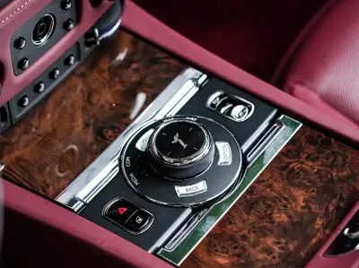 Rolls-Royce Dawn 2018, 34000 км, за 2877700 CNY - фото 19