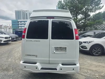 Chevrolet Express Van 2018, 111218 км, за 26500000 KRW - фото 4