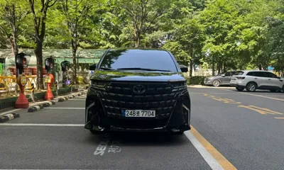 Toyota Alphard · 2024 год