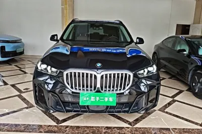 BMW X5 2023, 33900 км, за 454070.36 CNY