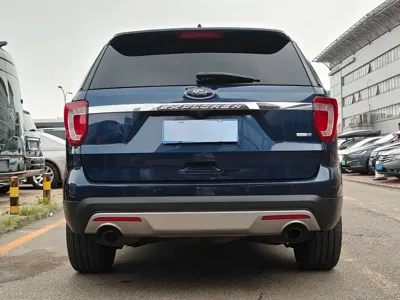 Ford Explorer (Import) 2016, 70000 км, за 96800 CNY