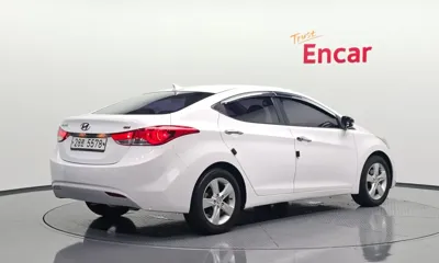 Hyundai Avante 2013, 199170 км, за 2990000 KRW