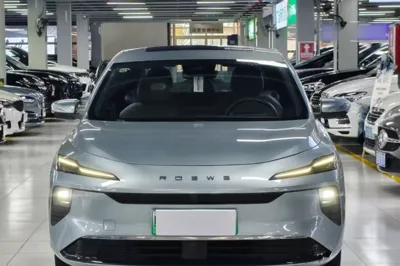Roewe D6 2025, 19700 км, за 88536.75 CNY