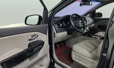 Kia Canival 2015, 194680 км, за 7700000 KRW - фото 10