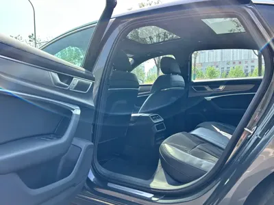 Audi A6L 2024, 9000 км, за 258000 CNY - фото 10