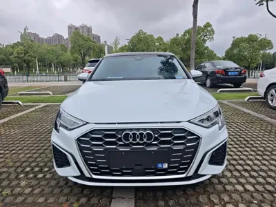 Audi A3 2023, 24000 км, за 139800 CNY