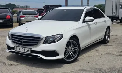 Mercedes-Benz E-Class · 2017 год
