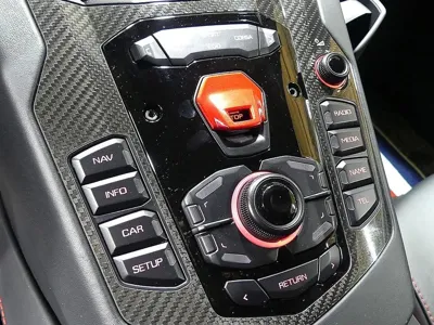 Lamborghini Aventador 2018, 18446 км, за 399990000 KRW - фото 16